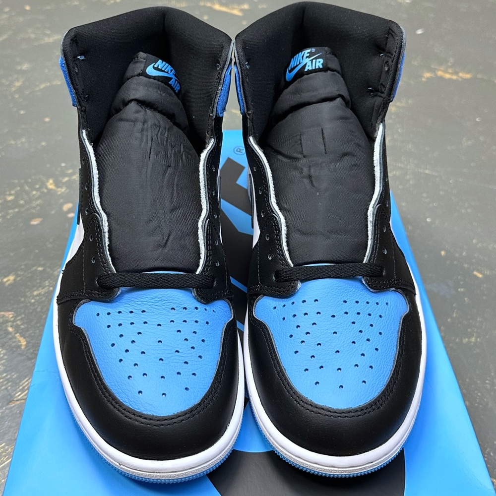 Nike Air Jordan 1 High Retro UNC Toe 11 DZ5485-400 1985 University Blue - Picture 4 of 11